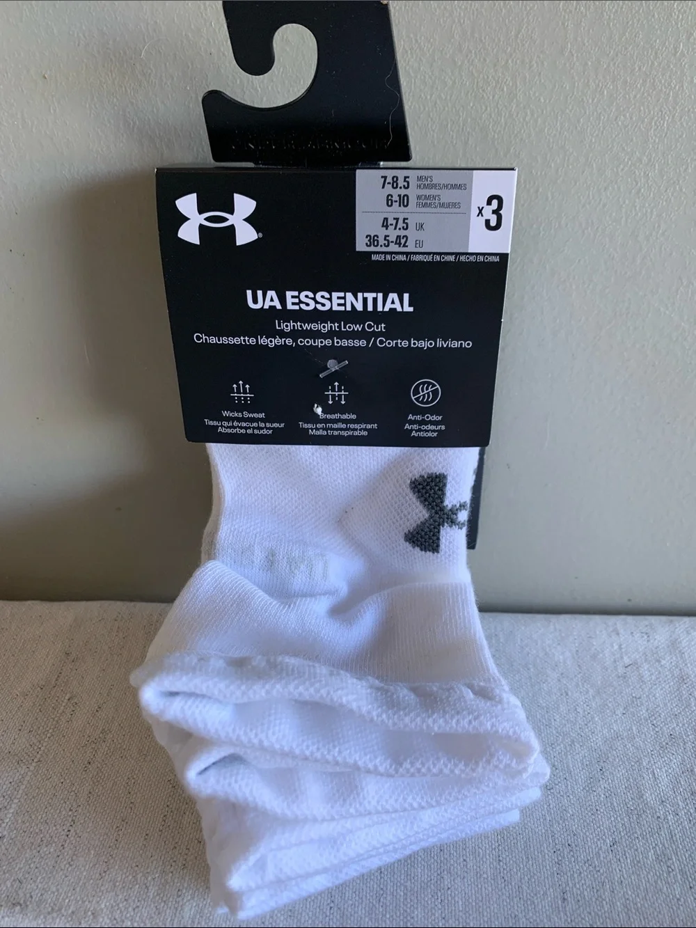 Under Armour White Low-Cut Athletic Socks with Black Logo (3-Pack)